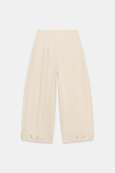 27 proljetnih hitova iz omiljenih trgovina - od romantičnih bluza do jakni