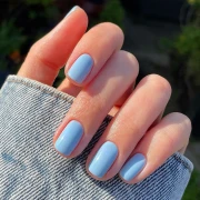 Nježni nokti za proljeće: 15 ideja za profinjenu i modernu manikuru