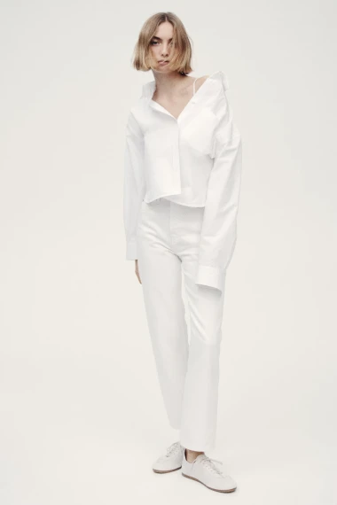 Bezvremenski komad za toplije dane: Bijele traperice u proljetnom izdanju