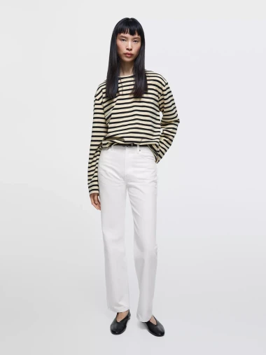 Bezvremenski komad za toplije dane: Bijele traperice u proljetnom izdanju