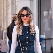 Traper kao zvijezda dana: Zlatni detalji i bijele mokasinke na zagrebačkoj &scaron;pici