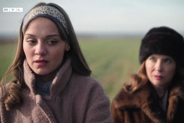 Zora se suočava sa Cvitom, a Tereza osobi od povjerenja otkriva svoju veliku tajnu