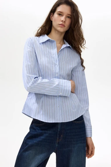 Povratak ženstvene siluete: Strukirane bluze i ko&scaron;ulje su opet in