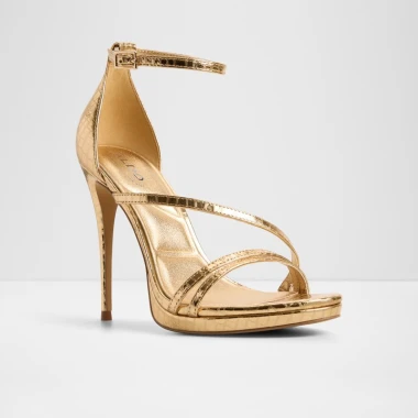 Žuljaju te cipele, a mora&scaron; na ples? Evo savjeta kako &scaron;tikle pretvoriti u svoju BFF