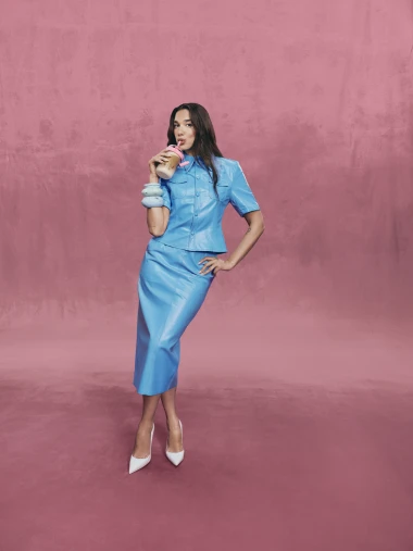 Dua Lipa pridružuje se Nespressu