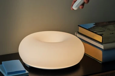 Kultna IKEA 'donut' lampa dobila je novo ruho: Pametnija, svestranija i dostupna u novoj boji