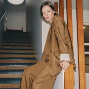 Hlače koje ovog proljeća mijenjaju traperice: Udobne, elegantne i jako chic