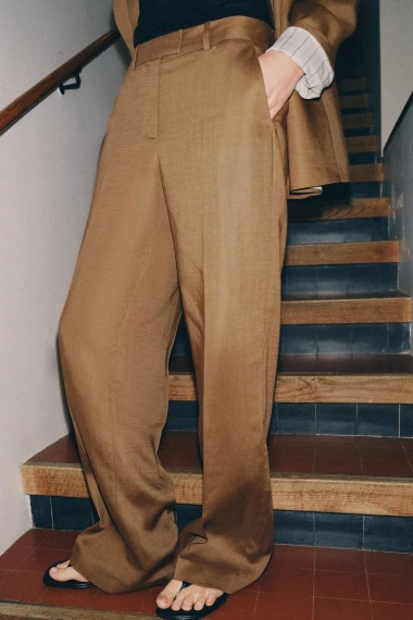 Hlače koje ovog proljeća mijenjaju traperice: Udobne, elegantne i jako chic