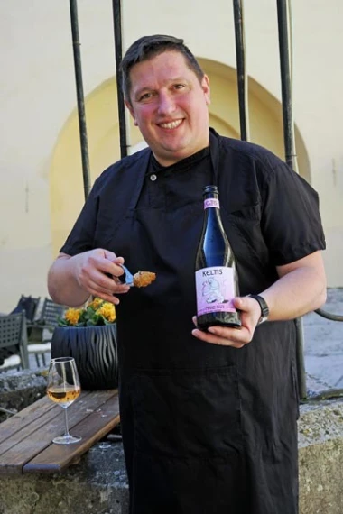 Proljeće u Dvorcu Mokrice - nedjeljni ručak, partija golfa i izlet bez slovenske vinjete