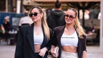 Mlade, zgodne i modno usklađene: Ove dvije prijateljice sa &scaron;pice ukrale su svu pažnju