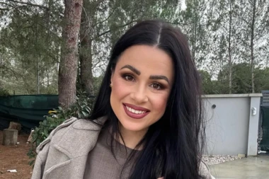 Vizažistica Valentina &Scaron;tokovac otkrila nam je &scaron;to svaka žena treba imati u kozmetičkoj torbici