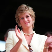 Princeza naroda, kraljica stila: Modna pravila koja je Diana sru&scaron;ila bez pardona