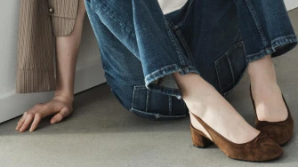 Balerinke s petom su najženstveniji trend sezone, evo kako ih nositi