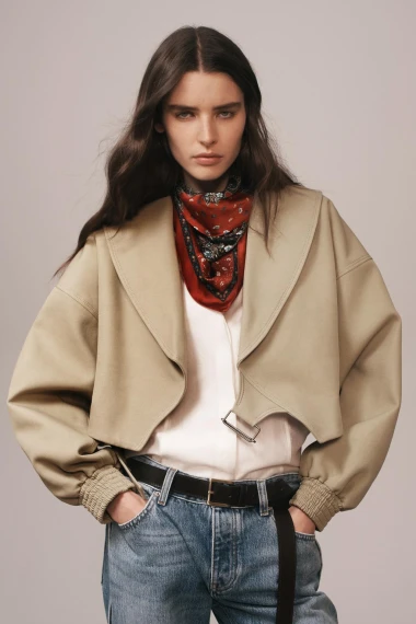 Donosimo 10 statement jakni iz Zare koje izgledaju kao s modne piste