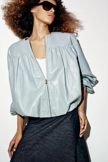 Donosimo 10 statement jakni iz Zare koje izgledaju kao s modne piste