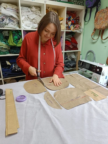 Lana staroj odjeći daje novi život: Mali brend iz Zagreba donosi prekrasne ruksake od odbačenih materijala