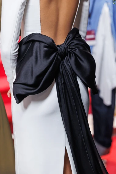 Zendaya kao mladenka: Evo za&scaron;to svi pričaju o njezinoj haljini s premijere filma 'Drama'