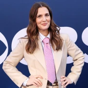 Modni vodič za jabukasti tip figure: Nagla&scaron;avanje prednosti i krojevi koji izdužuju siluetu