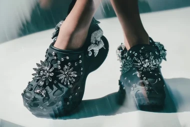 Fenomen Crocsica: Estetski zločin ili najudobnija obuća na svijetu?