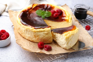 Idealan desert za Uskrs: Priča o baskijskoj torti od sira i recept koji je osvojio svijet