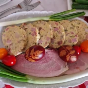 Goranski nadjev: Donosimo recept za jelo siromaha koje je postalo ponos uskrsnog stola