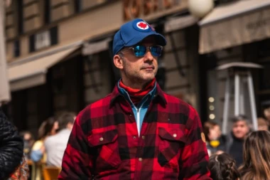 Kako izgledati cool bez previ&scaron;e razmi&scaron;ljanja? Mu&scaron;karac sa zagrebačke &scaron;pice zna odgovor