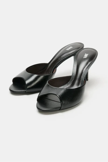 Minimalizam 90-ih opet vlada: Otkrivamo crne komade koji idu uz sve