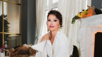 Proljeće nikad nije izgledalo bolje: Nina Badrić odu&scaron;evila neobičnom torbicom