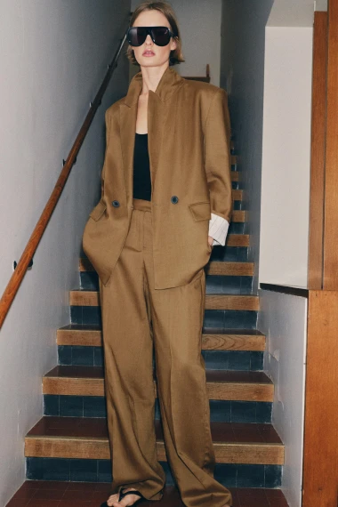 U Zaru su već stigla lanena odijela - imamo nekoliko favorita