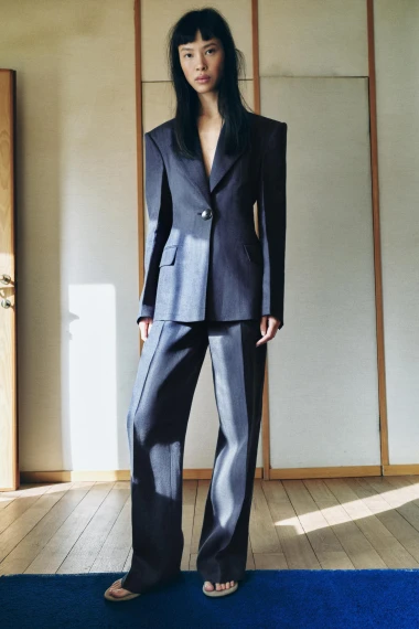 U Zaru su već stigla lanena odijela - imamo nekoliko favorita