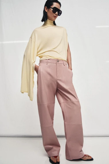 Koji vam je najljep&scaron;i? Odabrali smo 20 bluza i topova iz nove Zarine kolekcije