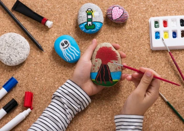 &Scaron;to raditi s djecom dok je ružno vrijeme: Kreativne ideje za zabavu bez ekrana za svaku dob