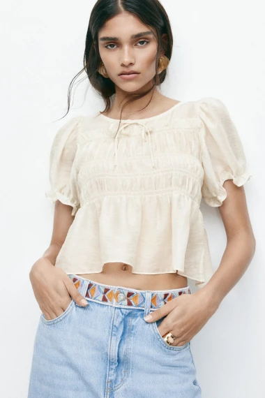 Romantične proljetne bluze: Najženstveniji trend koji obožavamo ove sezone