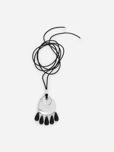 Detalji koji čine razliku: Najljep&scaron;i modni dodaci za razigrane proljetne kombinacije