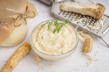 Savr&scaron;eni umak od hrena: Recepti koji će vas osvojiti na prvi zalogaj