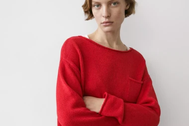 Jarko crvena je hit i ovog proljeća: Otkrivamo kako je nositi i gdje pronaći najbolje komade