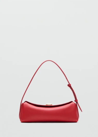 Jarko crvena je hit i ovog proljeća: Otkrivamo kako je nositi i gdje pronaći najbolje komade