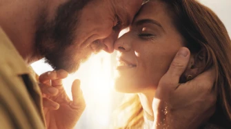 Ljubavni horoskop za travanj: Uran pokreće revoluciju, a zvijezde donose strast