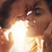 Ljubavni horoskop za travanj: Uran pokreće revoluciju, a zvijezde donose strast