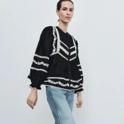 Trend koji obožavamo: Bluze s vezom savr&scaron;ene za traperice i suknje