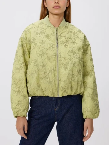 Reserved ima najkul proljetne jakne koje će&scaron; nositi svaki dan