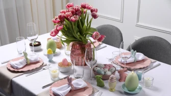 Ne, nije ludost: Ovaj čudan trik održat će tvoje uskrsno cvijeće u vazi svježim danima