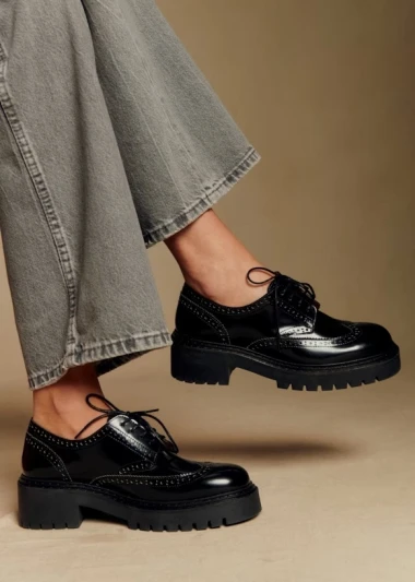 Povratak bezvremenskog modela: Derby cipele su novi favorit sezone