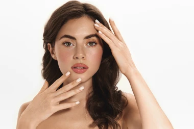 Kako koži vratiti sjaj? Navike i proizvodi koje već danas možete uključiti u rutinu
