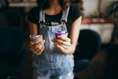 Umjesto tampona i uložaka: Za&scaron;to sve vi&scaron;e žena koristi menstrualne ča&scaron;ice, diskove i platnene ulo&scaron;ke