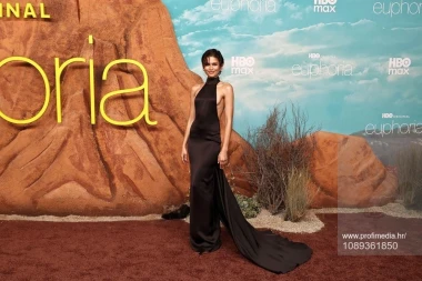 Božice crvenog tepiha: Zendaya i Sydney Sweeney priredile nezaboravan modni duel