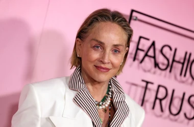 Kad elegancija susretne karizmu: Pamela Anderson i Sharon Stone opet briljirale