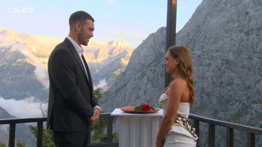 Večeras je finale pete sezone 'Gospodina Savr&scaron;enog': Četiri finalistice u borbi za posljednju ružu