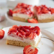 5 jednostavnih recepata za slastice s jagodama kojima je te&scaron;ko odoljeti