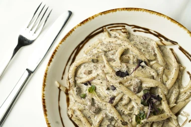 Manir: Mjesto gdje tradicija dobiva novu dimenziju, a svaki gost osjećaj doma